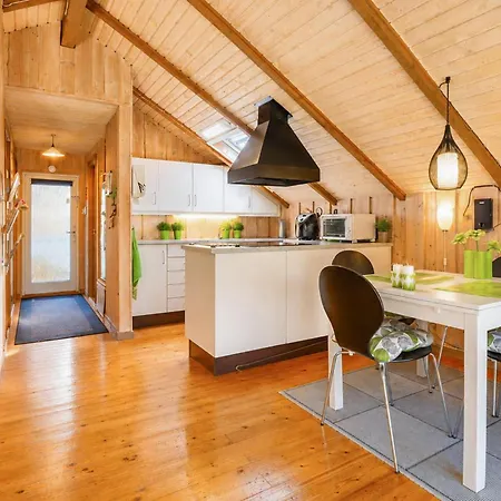 Дом отдыха 2 Bedroom Awesome In